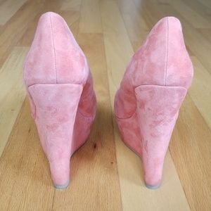 Aldo Shoes - Aldo Pink Suede Wedges Aldo Shoes - Aldo Pink Suede Wedges